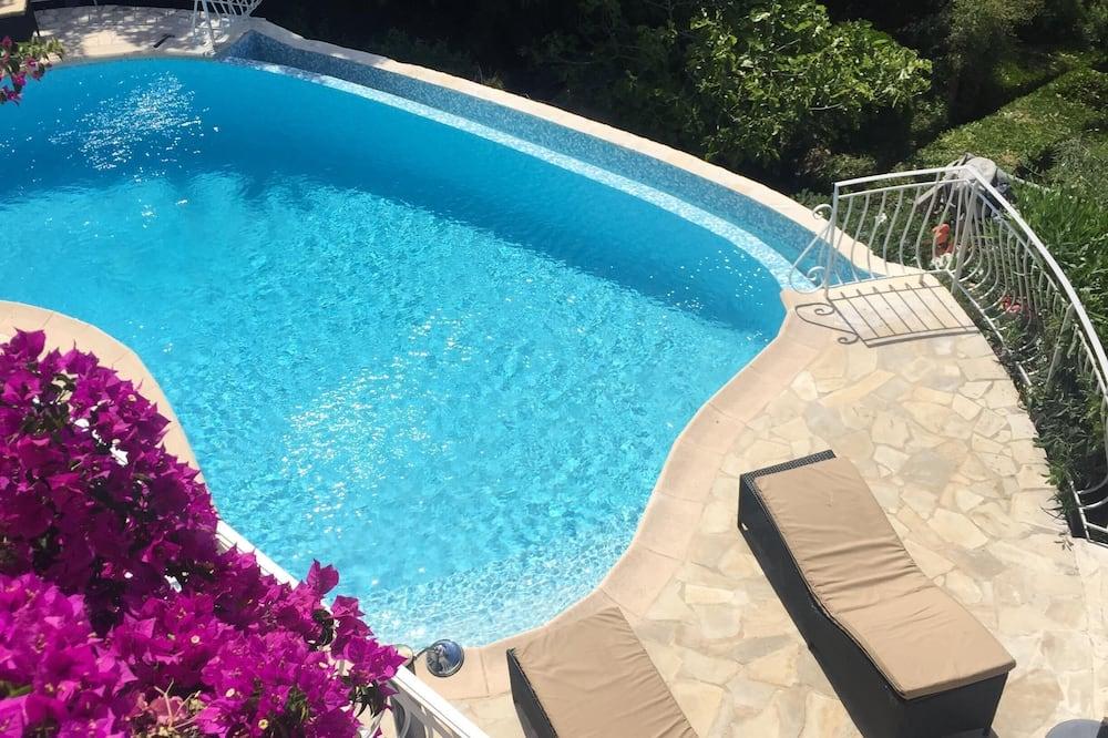 Beautiful villa overlooking the bay of St Tropez 4 bedrooms and 1 studio - Provence-Alpes-Côte d'Azur - Argens visuel 1/5