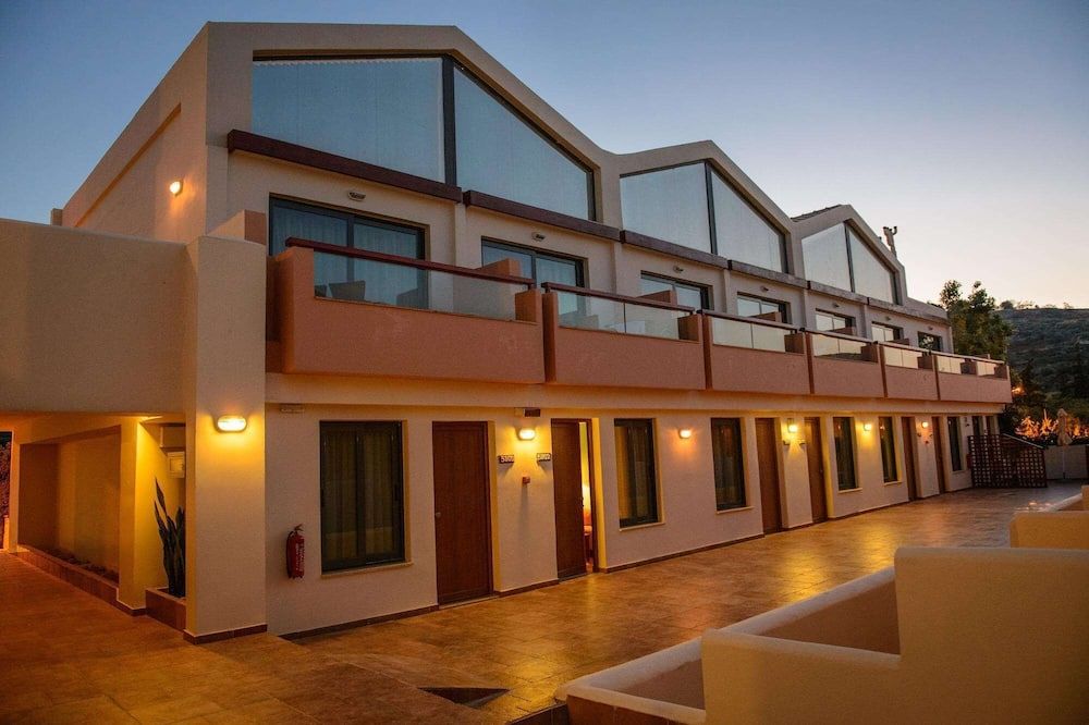 Kiani Beach Resort