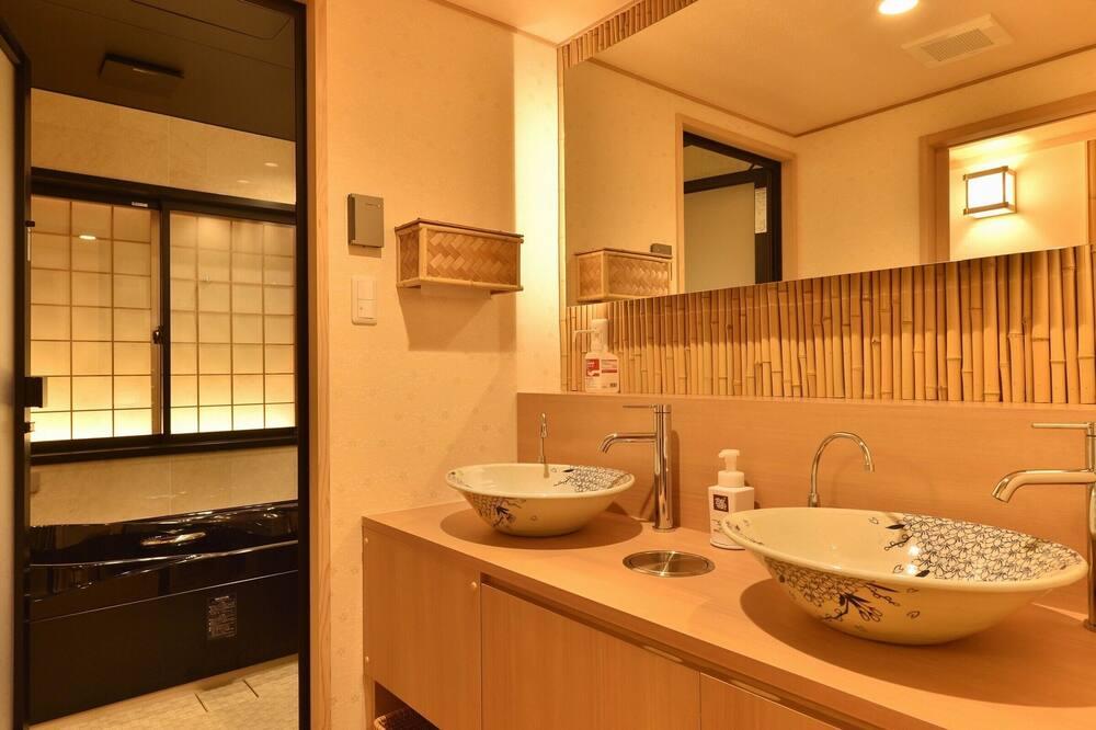 expedia_group-207871-6aa1c002-518708 Matsui-Bekkan Hanakanzashi