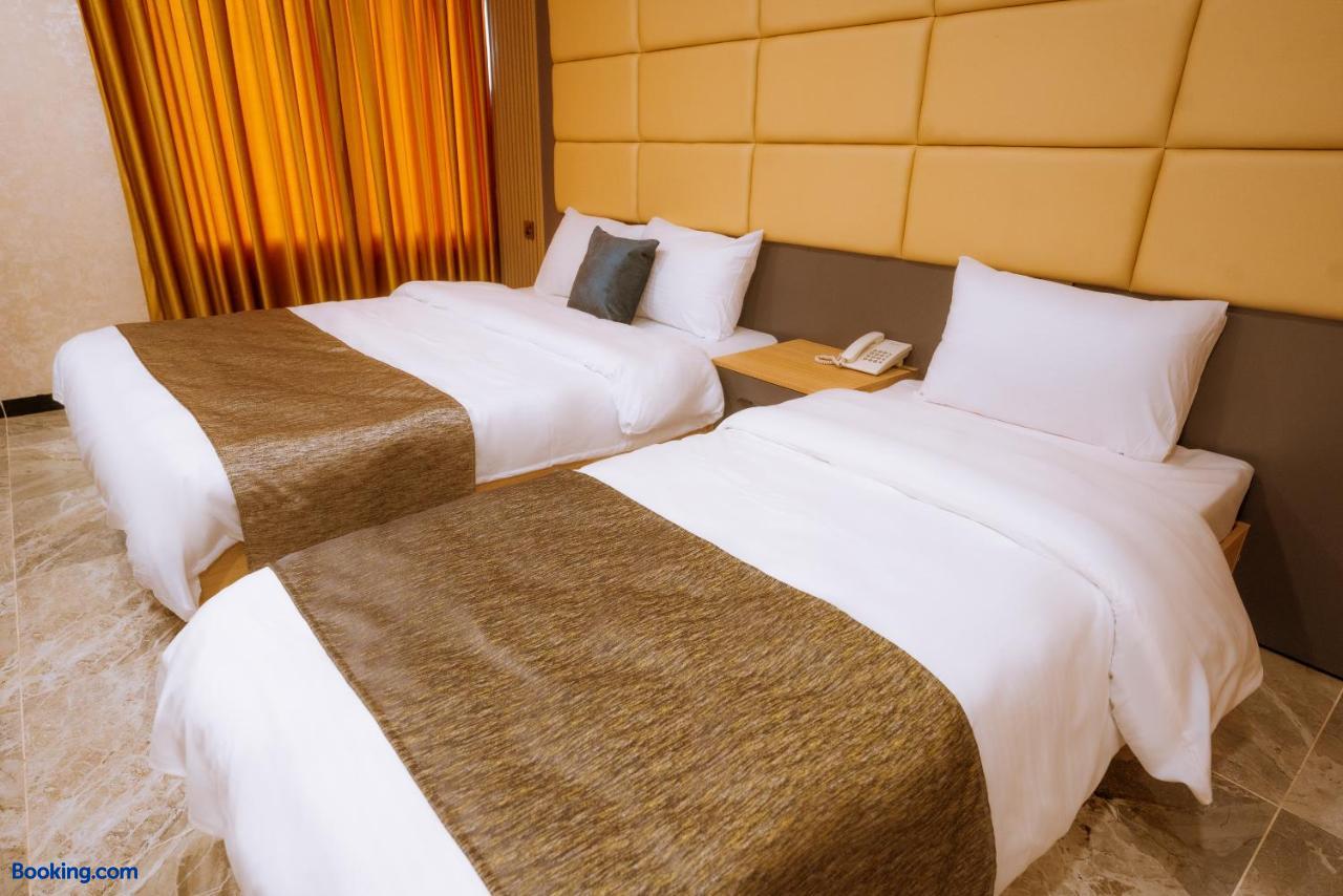 booking-1071267710-542360887-174992 Sarok Hotel
