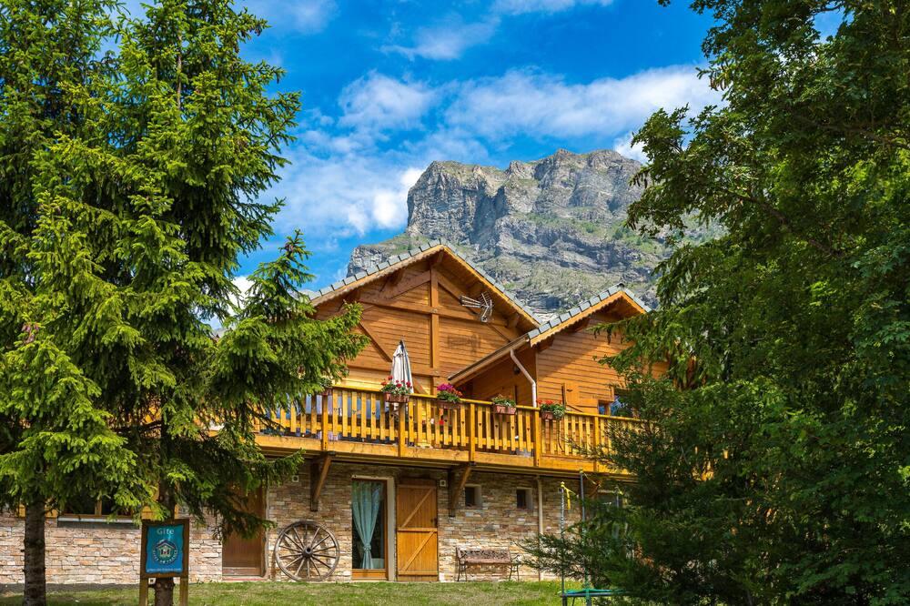 Chalet Saint-Jean/Saint-Nicolashouse With Character - Provence-Alpes-Côte d'Azur - Saint-Jean-Saint-Nicolas visuel 2/5 Chalet Saint-Jean/Saint-Nicolashouse With Character - Provence-Alpes-Côte d'Azur - Saint-Jean-Saint-Nicolas visuel 2/5