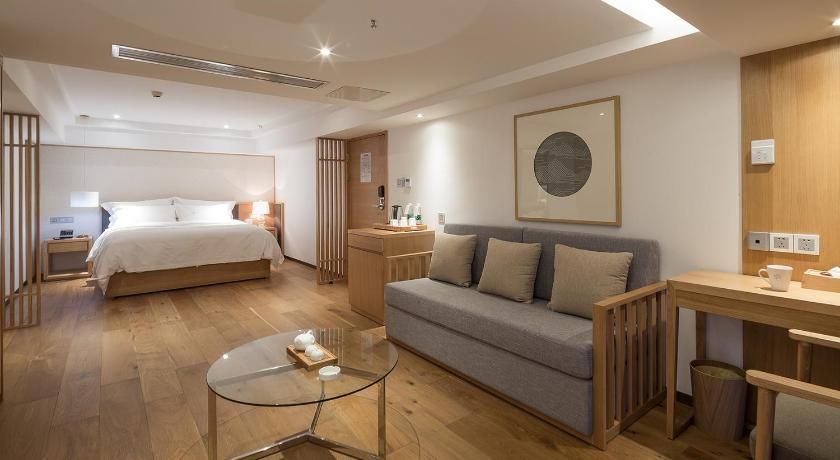 Bai Yun Qin She Boutique