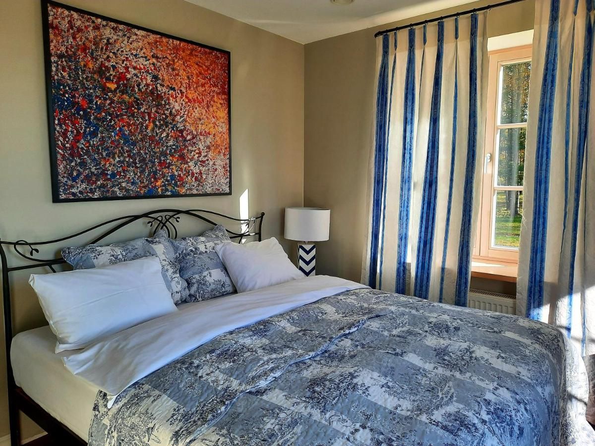 Lake & Library boutique Hotel