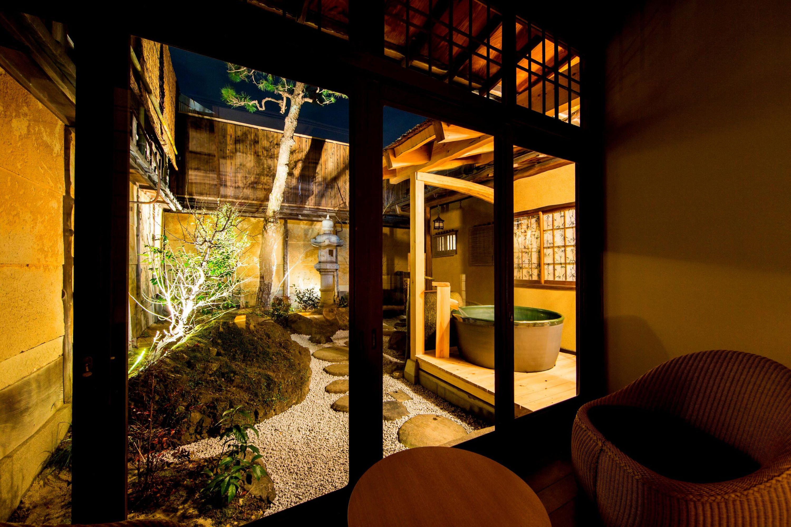 revato-1165358-12246882-124426 Nazuna Kyoto Nijo-tei