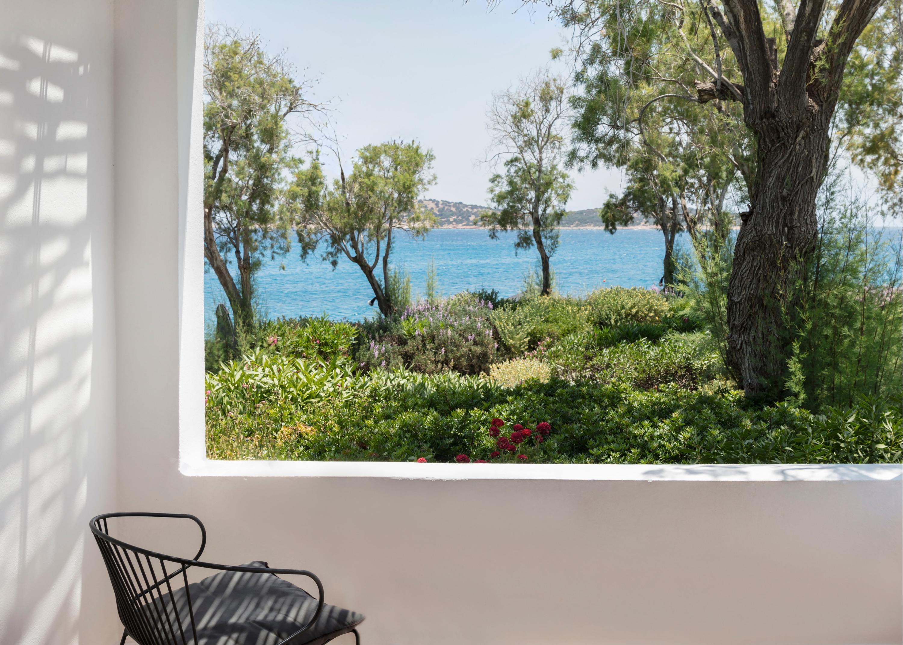 Minos Beach art hotel