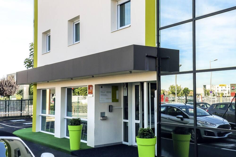 B&B HOTEL Clermont-Ferrand Sud Aubière Auvergne - Aubière visuel 4/5 B&B HOTEL Clermont-Ferrand Sud Aubière Auvergne - Aubière visuel 4/5