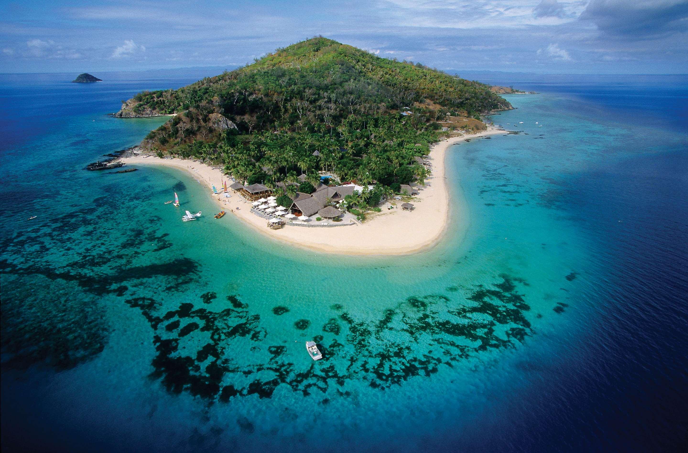 ice-178714-99444811-367778 Castaway Island, Fiji