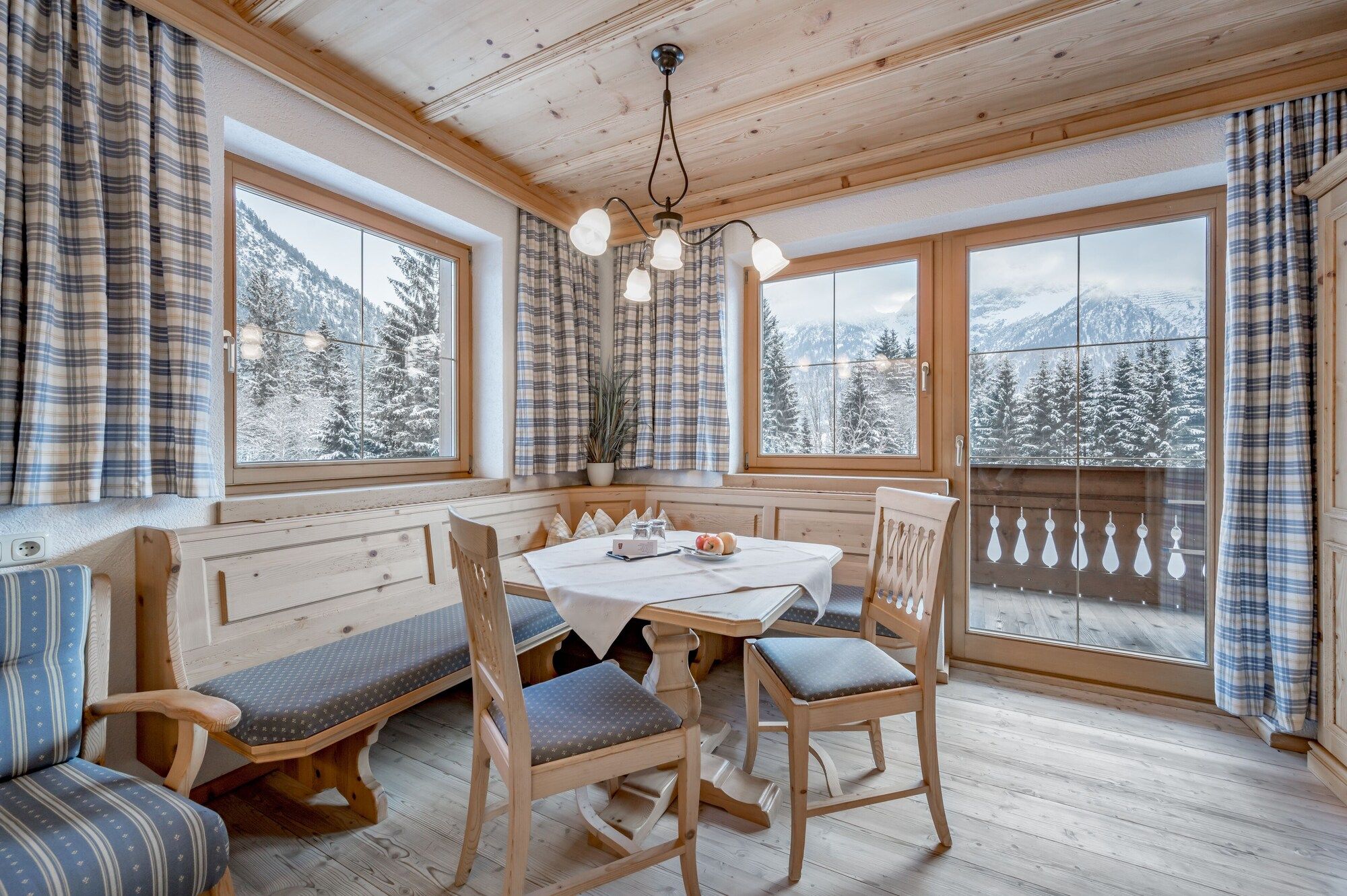 Hotel Fischer Am See Heiterwang Austria Hotel Fischer am See | Austria - Venue Report
