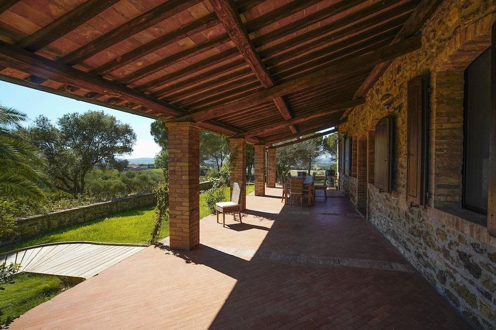 Private Villa with private pool, A/C, WIFI, TV, terrace, pets allowed, panoramic view, parking Toscane - Scarlino visuel 3/5 Private Villa with private pool, A/C, WIFI, TV, terrace, pets allowed, panoramic view, parking Toscane - Scarlino visuel 3/5