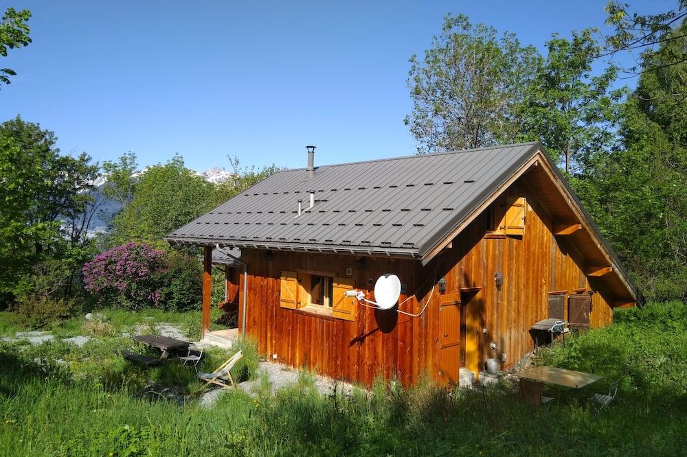 Large, quiet and confortable chalet, middle of nature, easy to access. Rhône-Alpes - Montgellafrey visuel 2/5 Large, quiet and confortable chalet, middle of nature, easy to access. Rhône-Alpes - Montgellafrey visuel 2/5