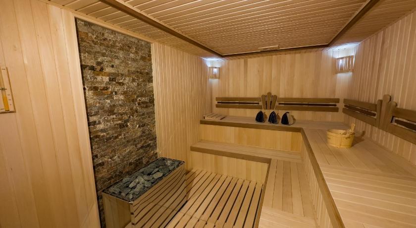 Leon Hotel Spa Ganja