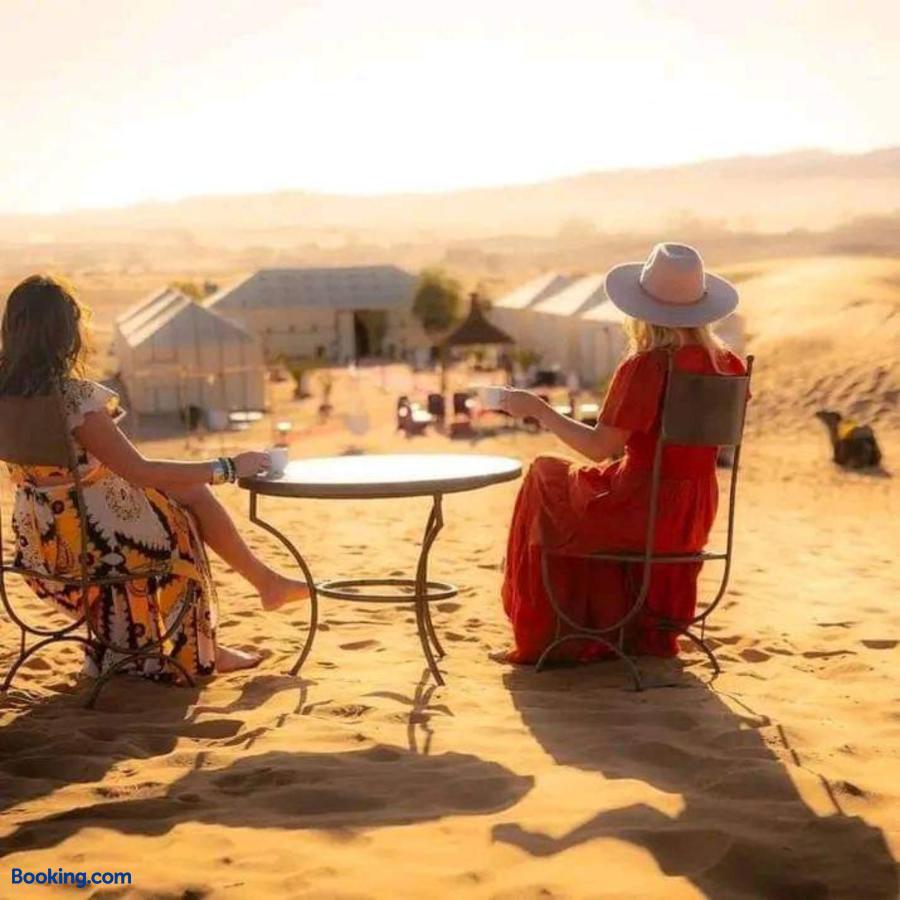 booking-1072059223-590356516-149654 Desert Paradise Luxury Camp