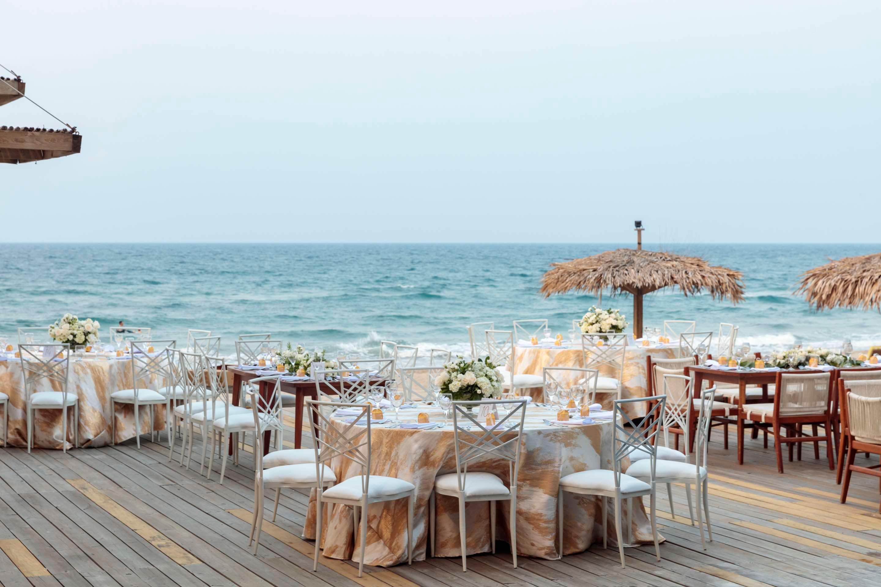 ice-2058707-108234631-050366 Indura Beach & Golf Resort Curio Collection By Hilton