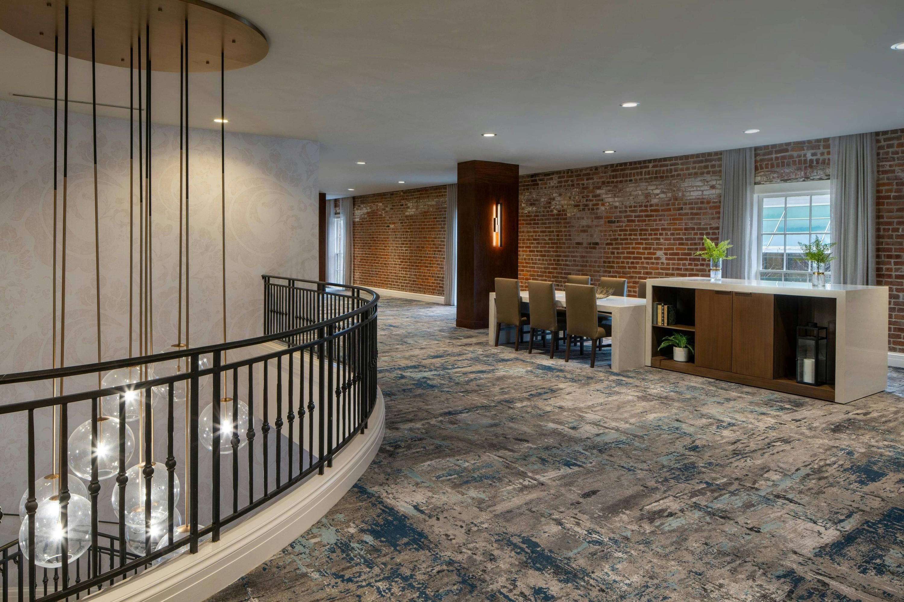 New Orleans Marriott Warehouse Arts District