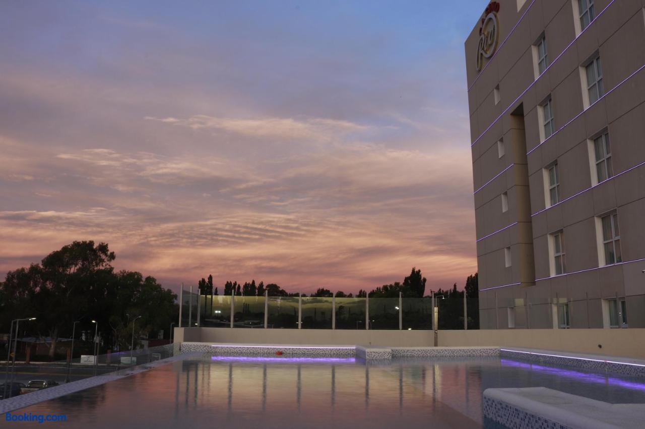 booking-1072106157-630911013-155593 Hotel y Casino del Río - Viedma