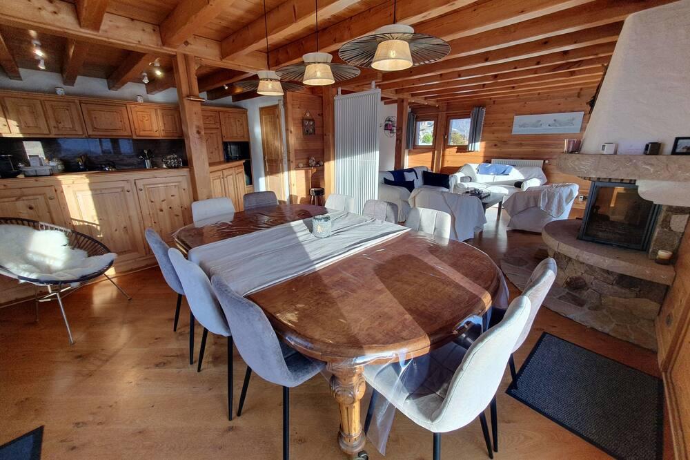 Chalet Familial Face au Mont Blanc Rhône-Alpes - Cordon visuel 1/5 Chalet Familial Face au Mont Blanc Rhône-Alpes - Cordon visuel 1/5