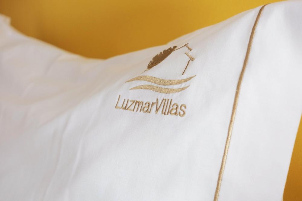 sembo-289390-e3419b-143773 Luzmar Villas