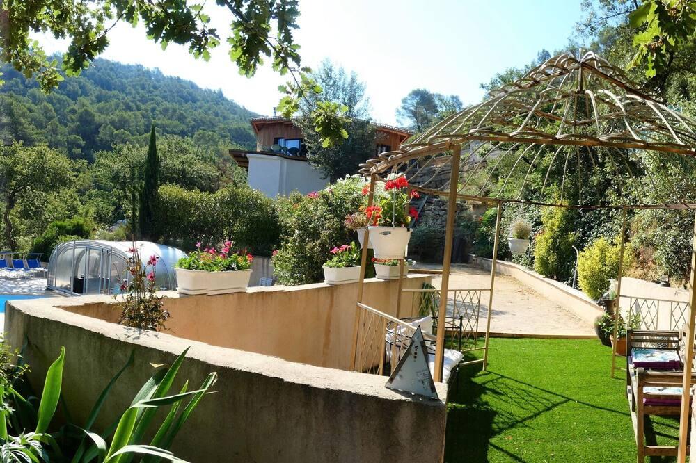 Beautiful Independent Apartment In Villa With Swimming Pool In A Quiet Area Close To Amenities Provence-Alpes-Côte d'Azur - Rocbaron visuel 4/5 Beautiful Independent Apartment In Villa With Swimming Pool In A Quiet Area Close To Amenities Provence-Alpes-Côte d'Azur - Rocbaron visuel 4/5