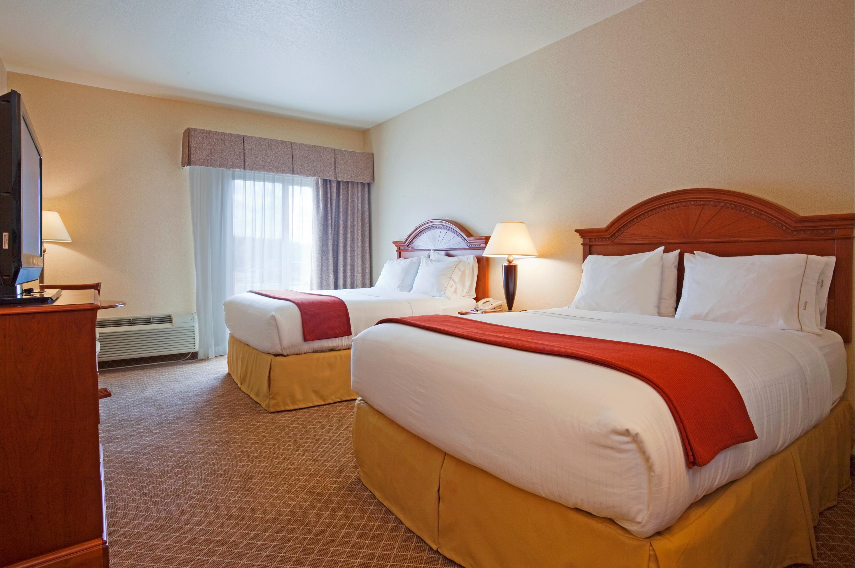 Holiday Inn Express & Suites Wausau, Weston, Wi, United States 