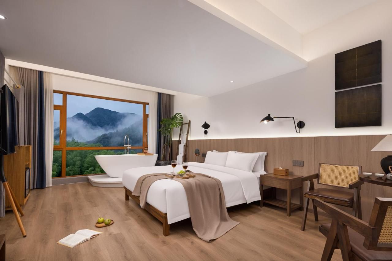 Hilltop House Resort