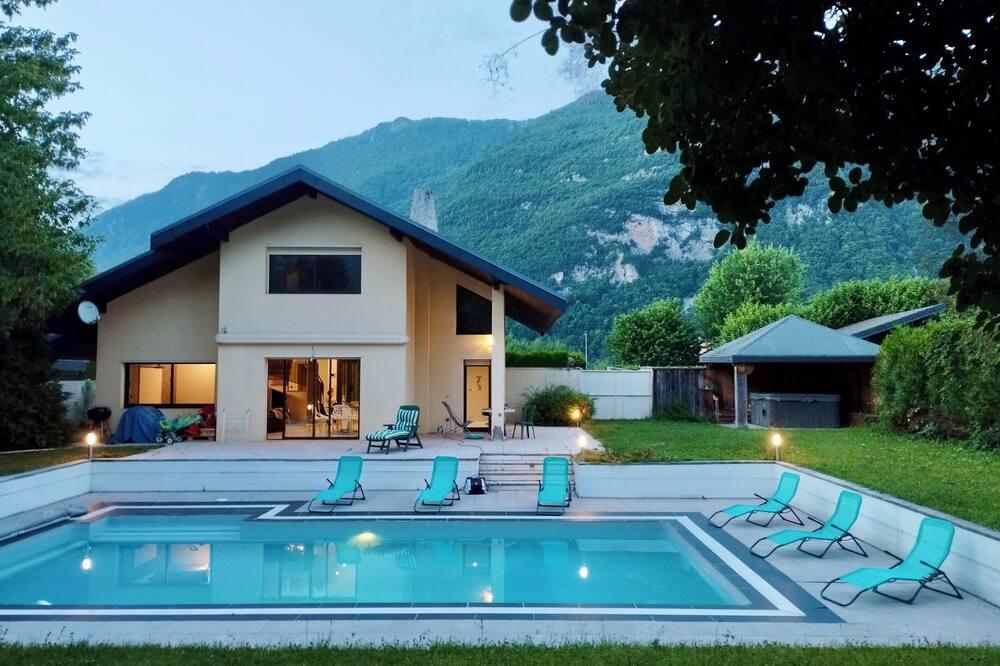 Villa pour 7, piscine chauffée, jacuzzi, proche lac Rhône-Alpes - Doussard visuel 4/5 Villa pour 7, piscine chauffée, jacuzzi, proche lac Rhône-Alpes - Doussard visuel 4/5