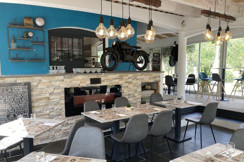Hôtel Restaurant L'Ermitage Provence-Alpes-Côte d'Azur - Aiguines visuel 1/5 Hôtel Restaurant L'Ermitage Provence-Alpes-Côte d'Azur - Aiguines visuel 1/5