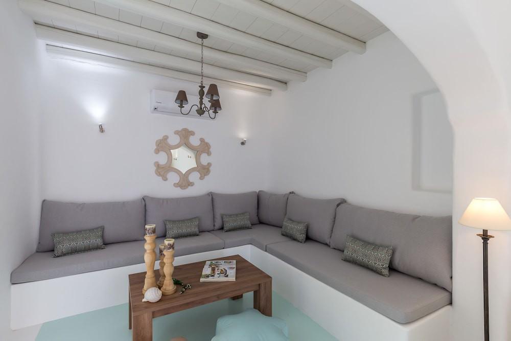 sembo-3940958-4ecbac-795924 Lyra Villas Mykonos