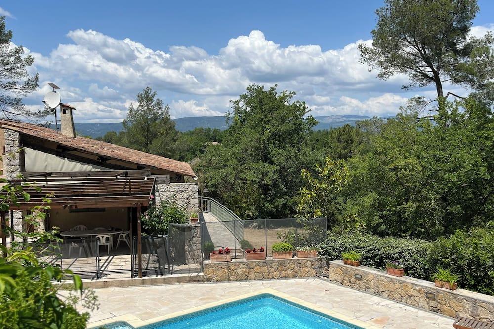 Family villa in Provence: pool, playgrounds, sleeps 10, flexible A/D dates. Rhône-Alpes - Saint-Paul-de-Varax visuel 3/5