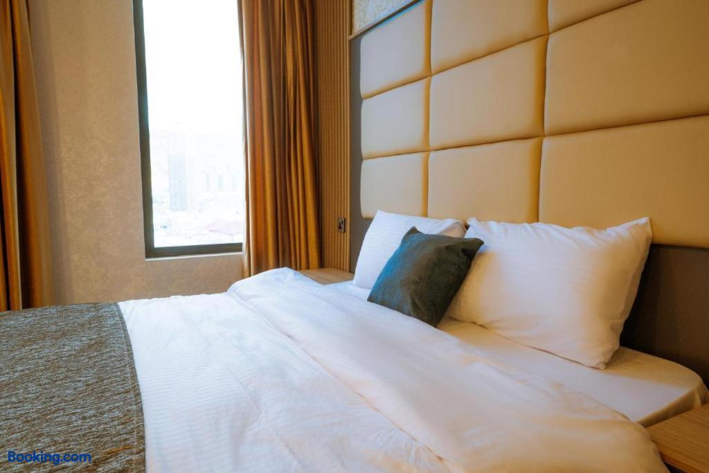 booking-1071267710-637384650-824539 Sarok Hotel