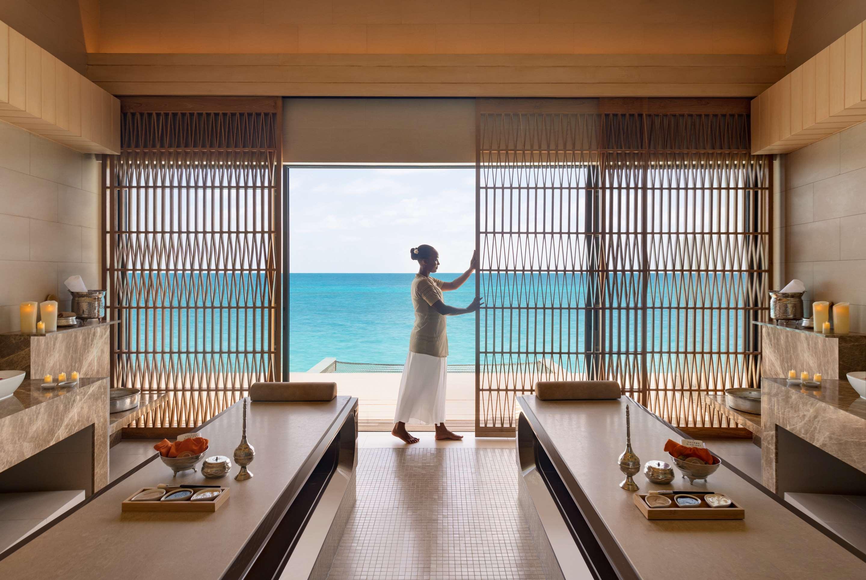 ice-1070466236-99715578-565630 Hilton Maldives Amingiri Resort & Spa