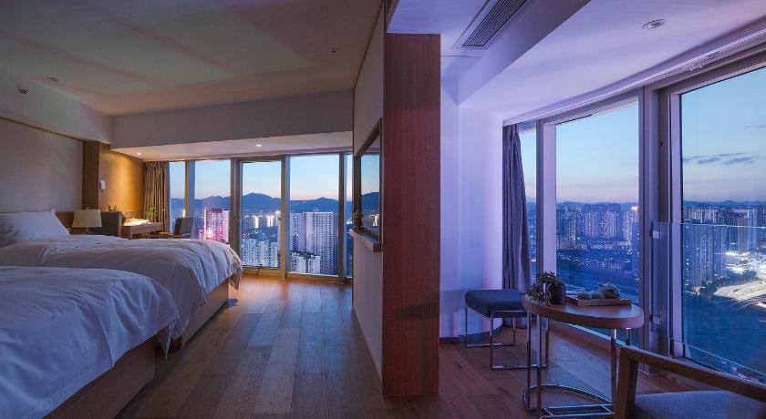 Bai Yun Qin She Boutique