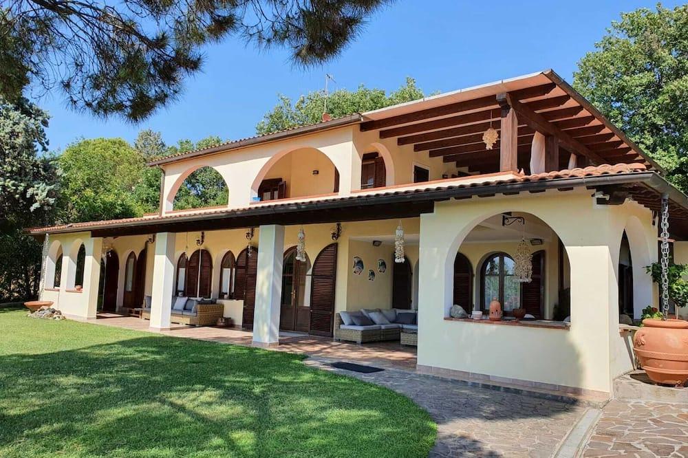 Panoramic villa with pool and garden Toscane - Scarlino visuel 4/5 Panoramic villa with pool and garden Toscane - Scarlino visuel 4/5