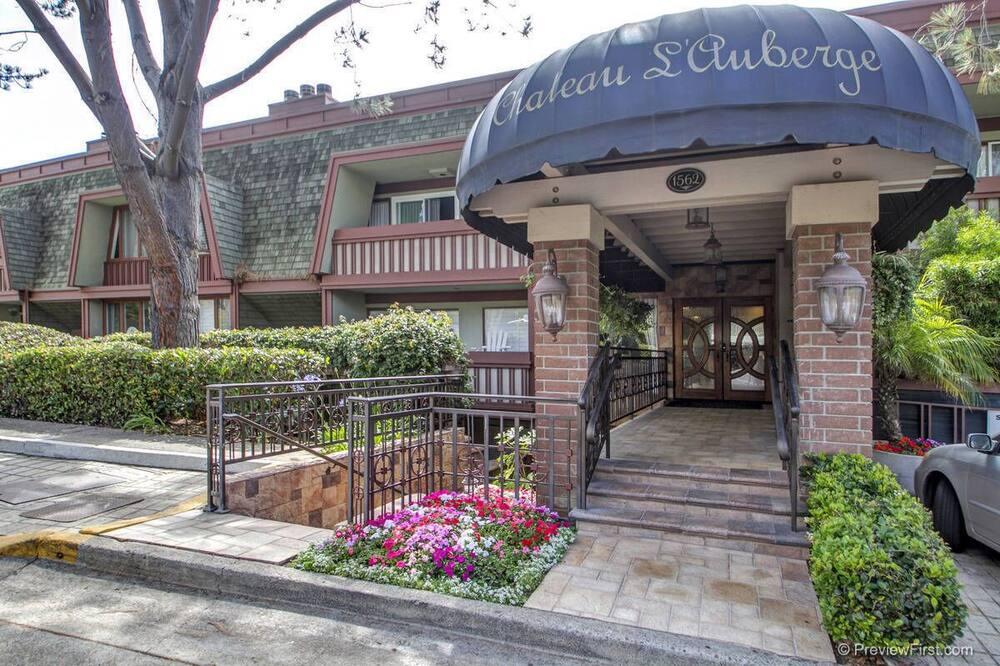 L'Auberge Del Mar: Enjoy the Beach Life with Included Resort Amenities