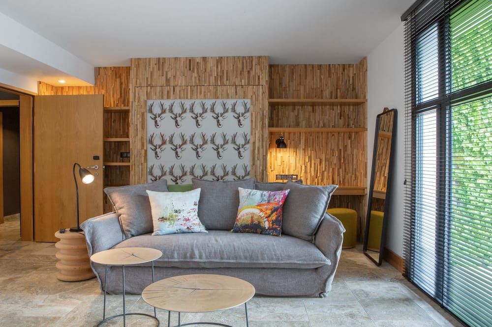 Dominique Colonna Corse - Corte visuel 4/5