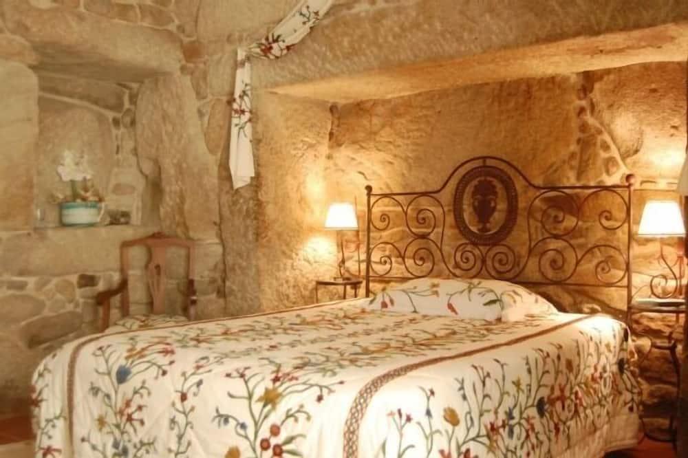 Rural house (full rent), 3 Bedrooms, 4 WC, 6 adults + 2 children Noorden - Armamar visuel 5/5 Rural house (full rent), 3 Bedrooms, 4 WC, 6 adults + 2 children Noorden - Armamar visuel 5/5