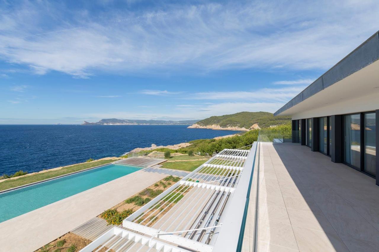 Villa luxe Port d'Alon Provence-Alpes-Côte d'Azur - Saint-Cyr-sur-Mer visuel 3/5 Villa luxe Port d'Alon Provence-Alpes-Côte d'Azur - Saint-Cyr-sur-Mer visuel 3/5