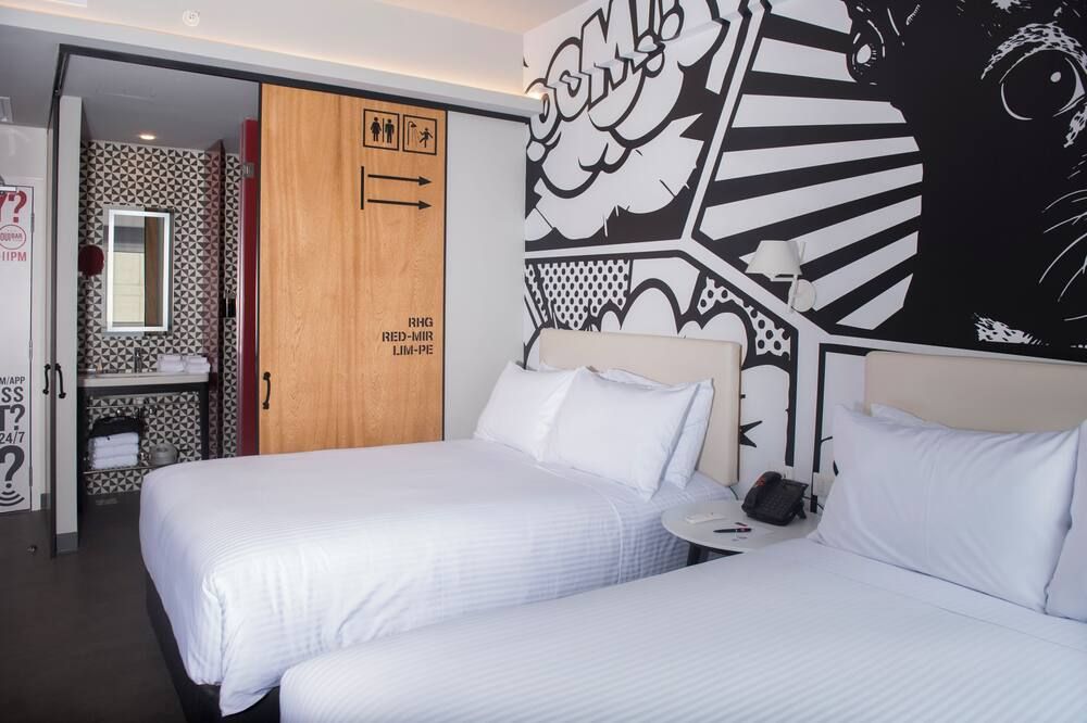 Radisson RED Miraflores