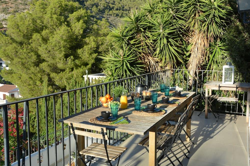 Villa Sitges Colonial. Impressive views of the sea. High design. Renovated. Costa Dorada - Sitges visuel 3/5 Villa Sitges Colonial. Impressive views of the sea. High design. Renovated. Costa Dorada - Sitges visuel 3/5