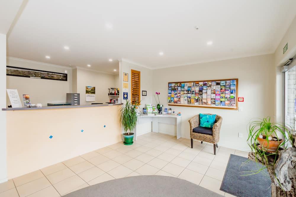 expedia_group-465254-3076be33-409298 Raumati Sands Resort