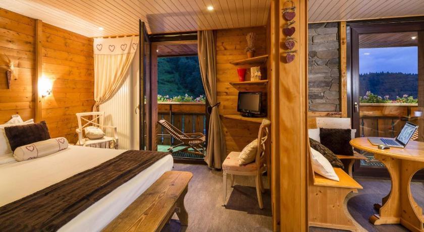 Chalet Hotel Le Collet Bourgogne - Vonges visuel 4/5 Chalet Hotel Le Collet Bourgogne - Vonges visuel 4/5