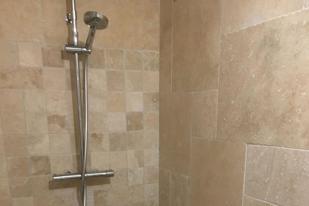 Petite Villa de Charme Chapelle Sainte Anne Provence-Alpes-Côte d'Azur - Saint-Tropez visuel 2/5 Petite Villa de Charme Chapelle Sainte Anne Provence-Alpes-Côte d'Azur - Saint-Tropez visuel 2/5