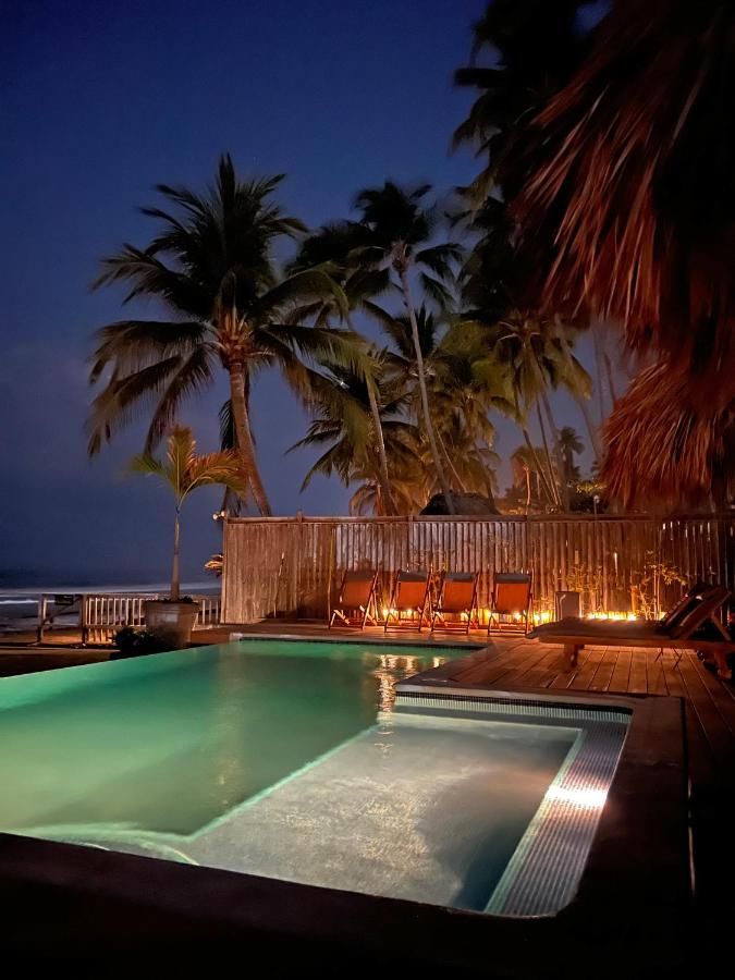 Almare Zonte - Beachfront Glamping Hotel