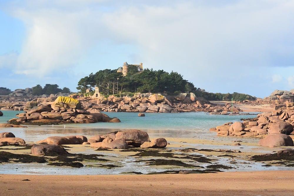 Superb ground floor, sea view, near Perros Guirec in, the pink granite coast Bretagne - Trévou-Tréguignec visuel 3/5 Superb ground floor, sea view, near Perros Guirec in, the pink granite coast Bretagne - Trévou-Tréguignec visuel 3/5