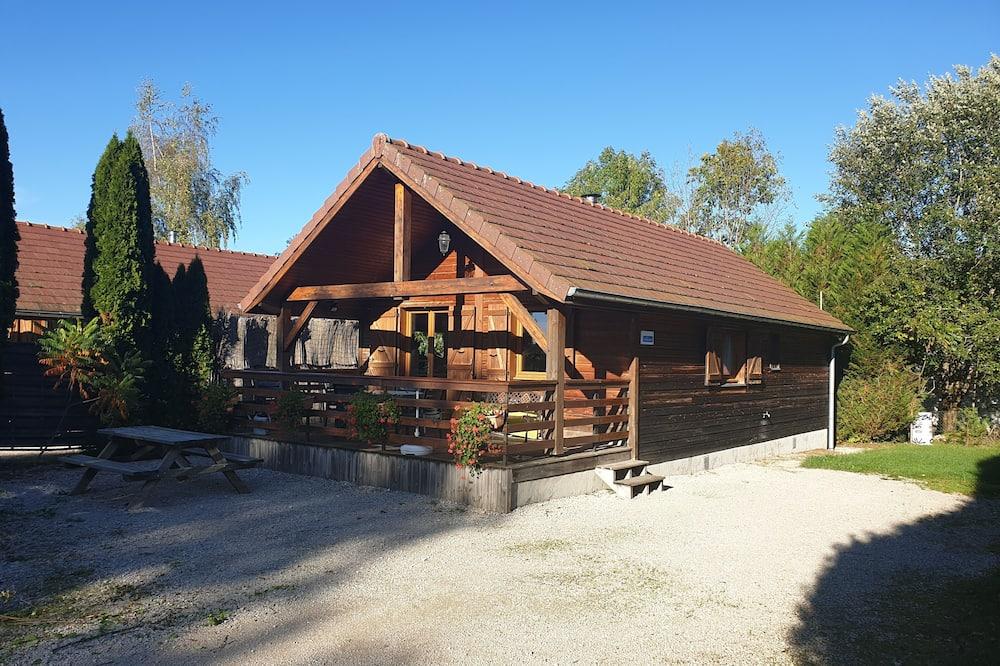 Chalet-Comfort-Wet room-Garden View-clévacances 3 clés Franche Comté - Doucier visuel 1/5 Chalet-Comfort-Wet room-Garden View-clévacances 3 clés Franche Comté - Doucier visuel 1/5