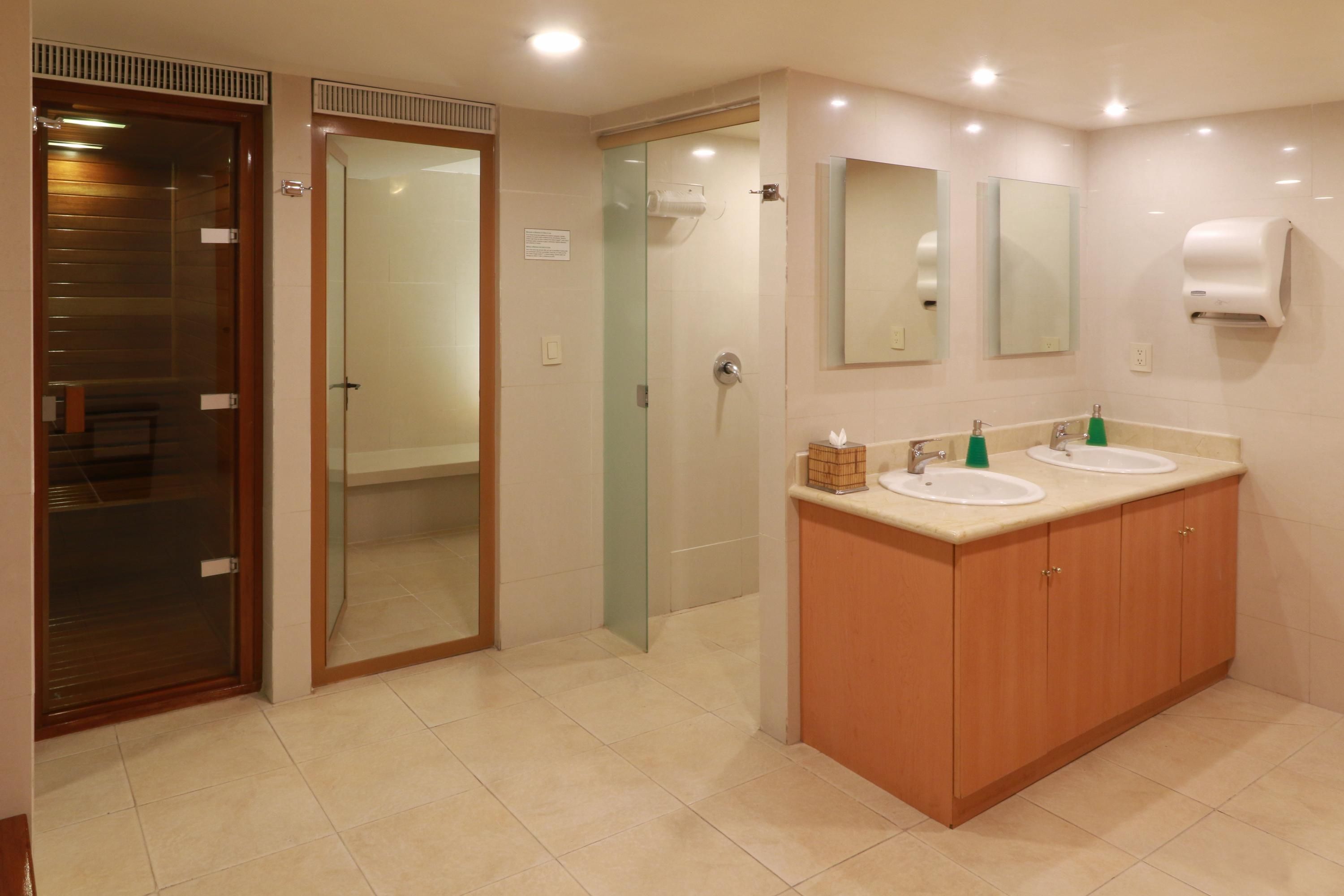Holiday Inn Mexico City - Trade Center by IHG