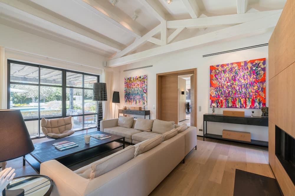 Les Amandiers, Superb Luxury Villa Road To The Beaches Of Saint Tropez Provence-Alpes-Côte d'Azur - Ramatuelle visuel 2/5 Les Amandiers, Superb Luxury Villa Road To The Beaches Of Saint Tropez Provence-Alpes-Côte d'Azur - Ramatuelle visuel 2/5