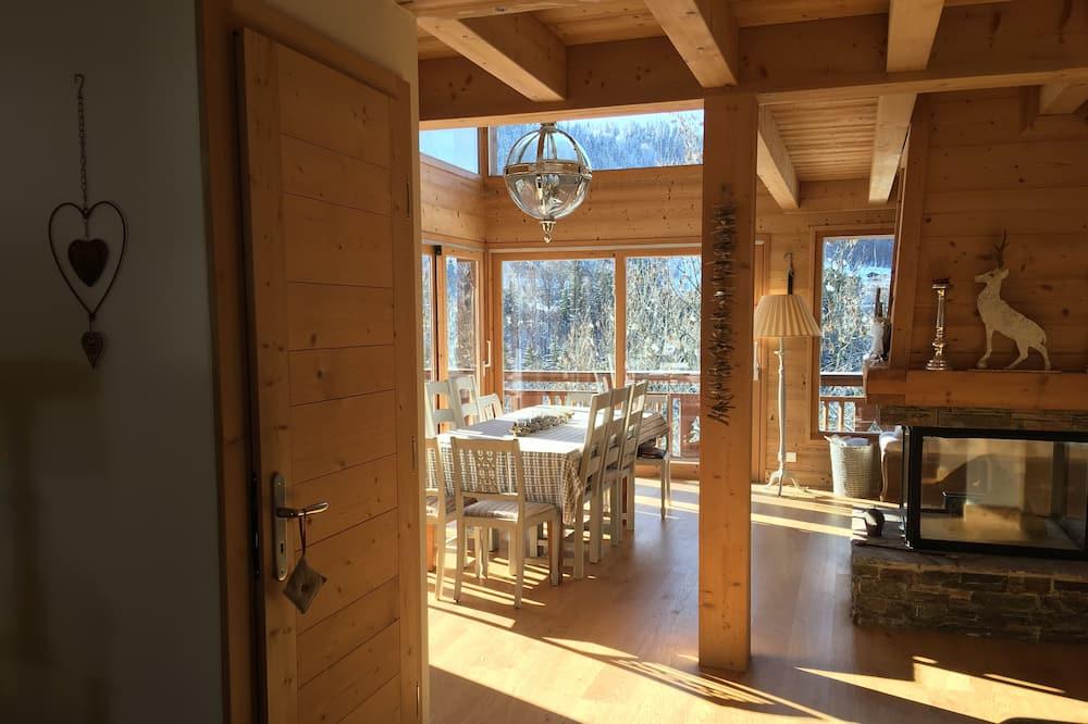 Luxury chalet, fast access to Avoriaz slopes, 7 mins walk to Morzine center Rhône-Alpes - Maandion visuel 1/5 Luxury chalet, fast access to Avoriaz slopes, 7 mins walk to Morzine center Rhône-Alpes - Maandion visuel 1/5