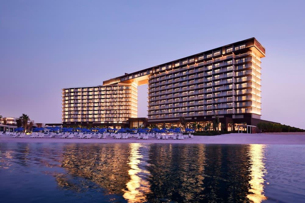 expedia_group-1070419878-218829950-841785 Mövenpick Resort Al Marjan Island