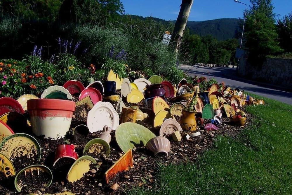 Auberge de l'Escargot d'Or Rhône-Alpes - Dieulefit visuel 1/5 Auberge de l'Escargot d'Or Rhône-Alpes - Dieulefit visuel 1/5