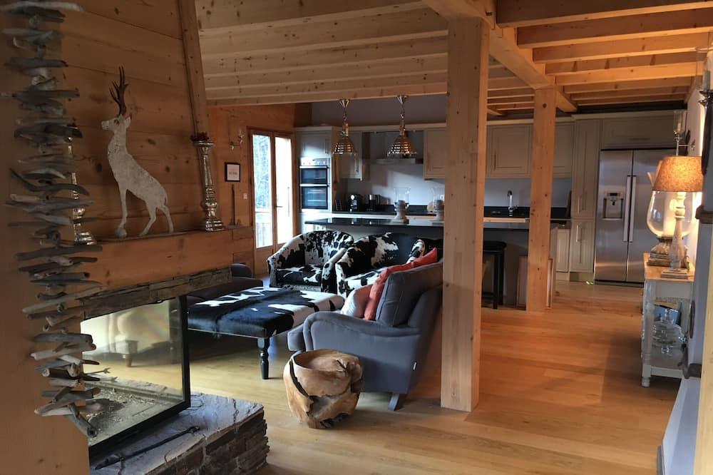 Luxury chalet, fast access to Avoriaz slopes, 7 mins walk to Morzine center Rhône-Alpes - Maandion visuel 5/5 Luxury chalet, fast access to Avoriaz slopes, 7 mins walk to Morzine center Rhône-Alpes - Maandion visuel 5/5